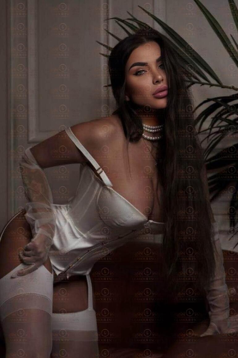 Katty escort in athens city tour in athens