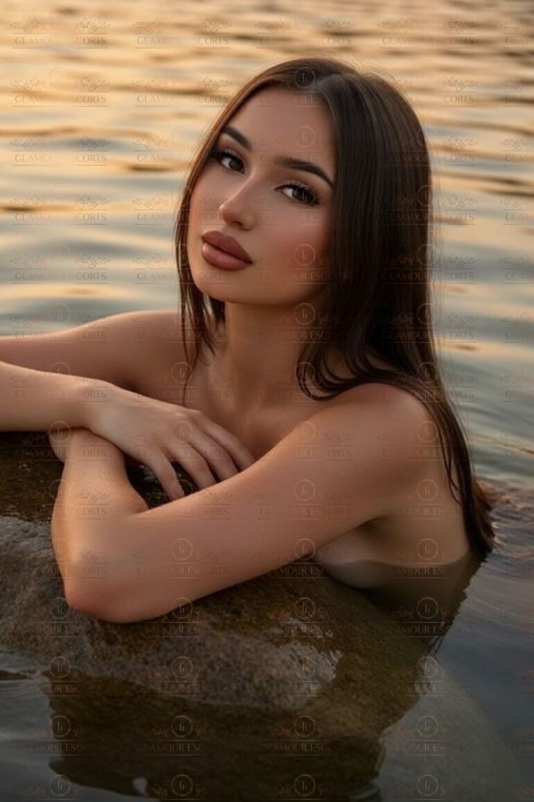 Any extra escort in athens city tour in athens (2)